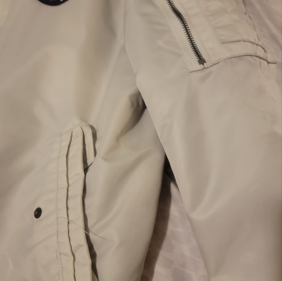 Jacket - Picture 4 of 6